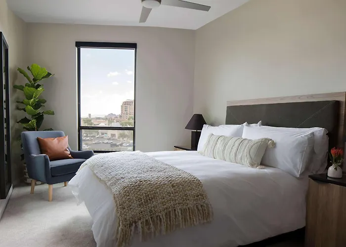 Hotel Sentral Old Town 4*
