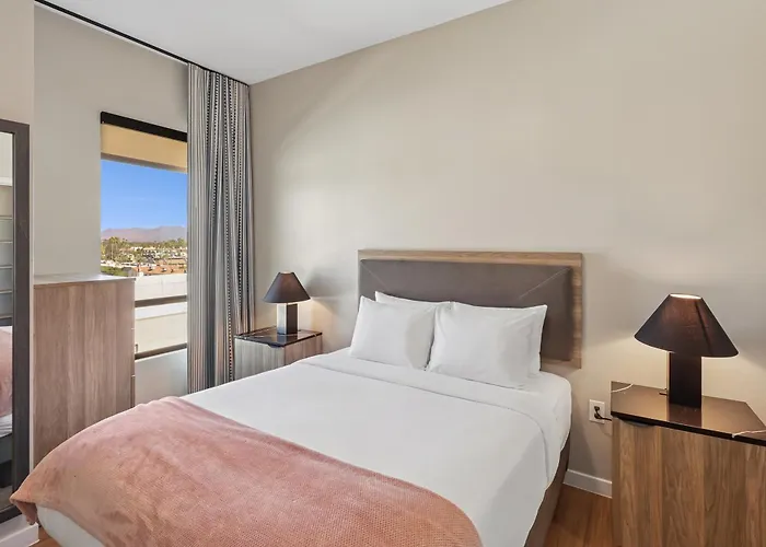 Sentral Old Town Hotel 4*